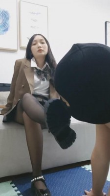 【尤物】JK小姐姐羞辱邻居 bf5802-绳艺资料库