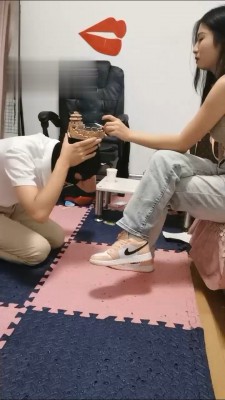 【海绵大大】学生S/AJ鞋强迫狗舔 bf16739-绳艺资料库